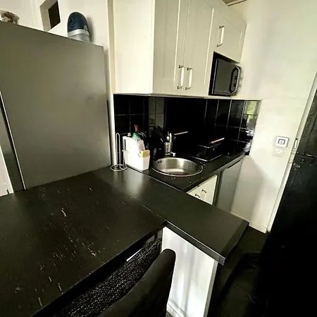 Studio Arts Et Metiers Marais Apartment Paris